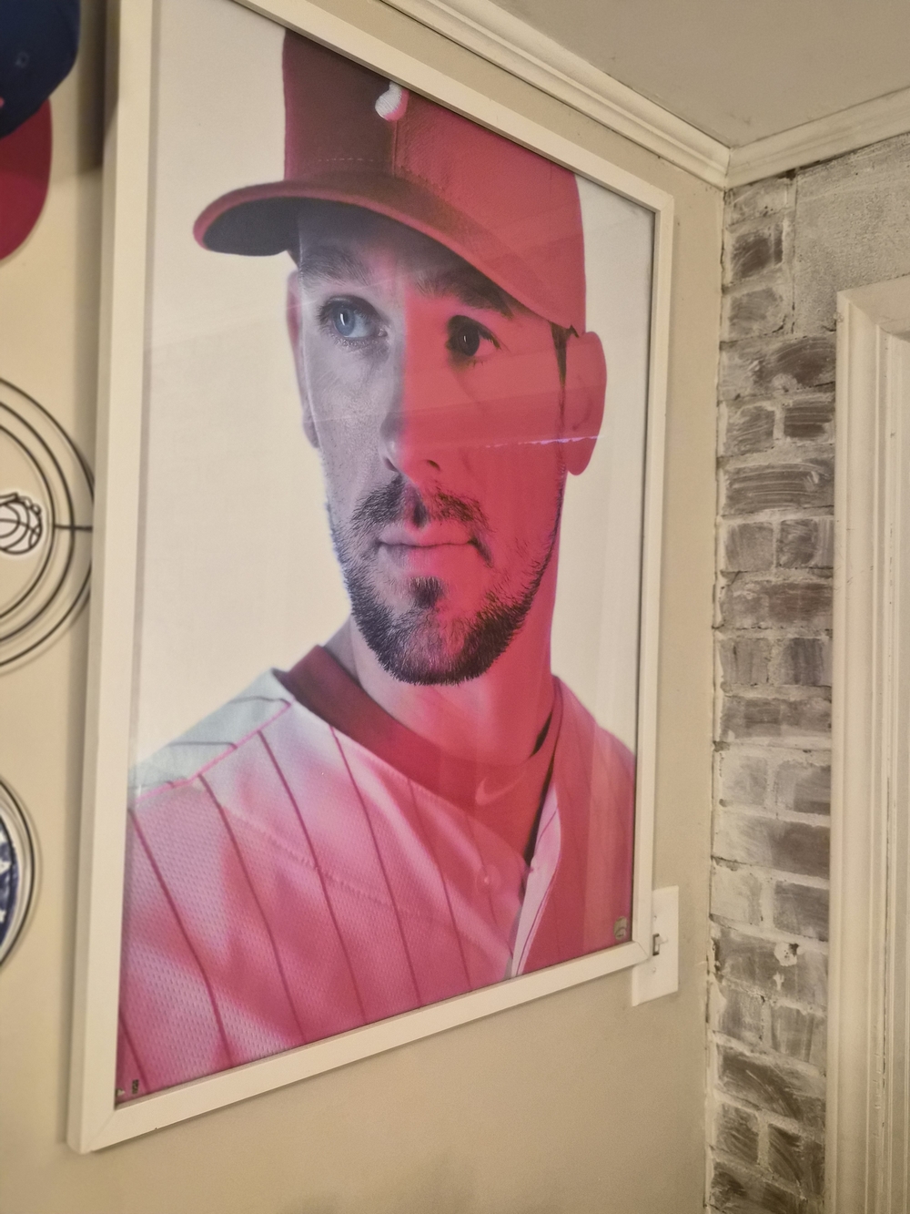 MLB Poster Cliff Lee 25 1/2"×33 1/2" Wood Frame Philadelphia Phillies Pitcher